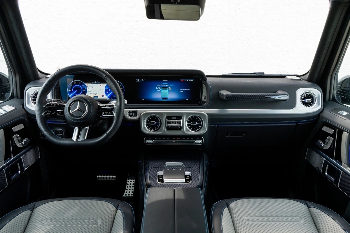Mercedes_Benz_G580_EQ_4.jpg
