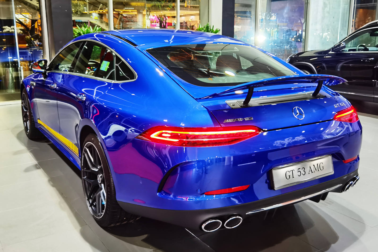 mercedesamg_gt53_4cua2022_vn_40.jpg