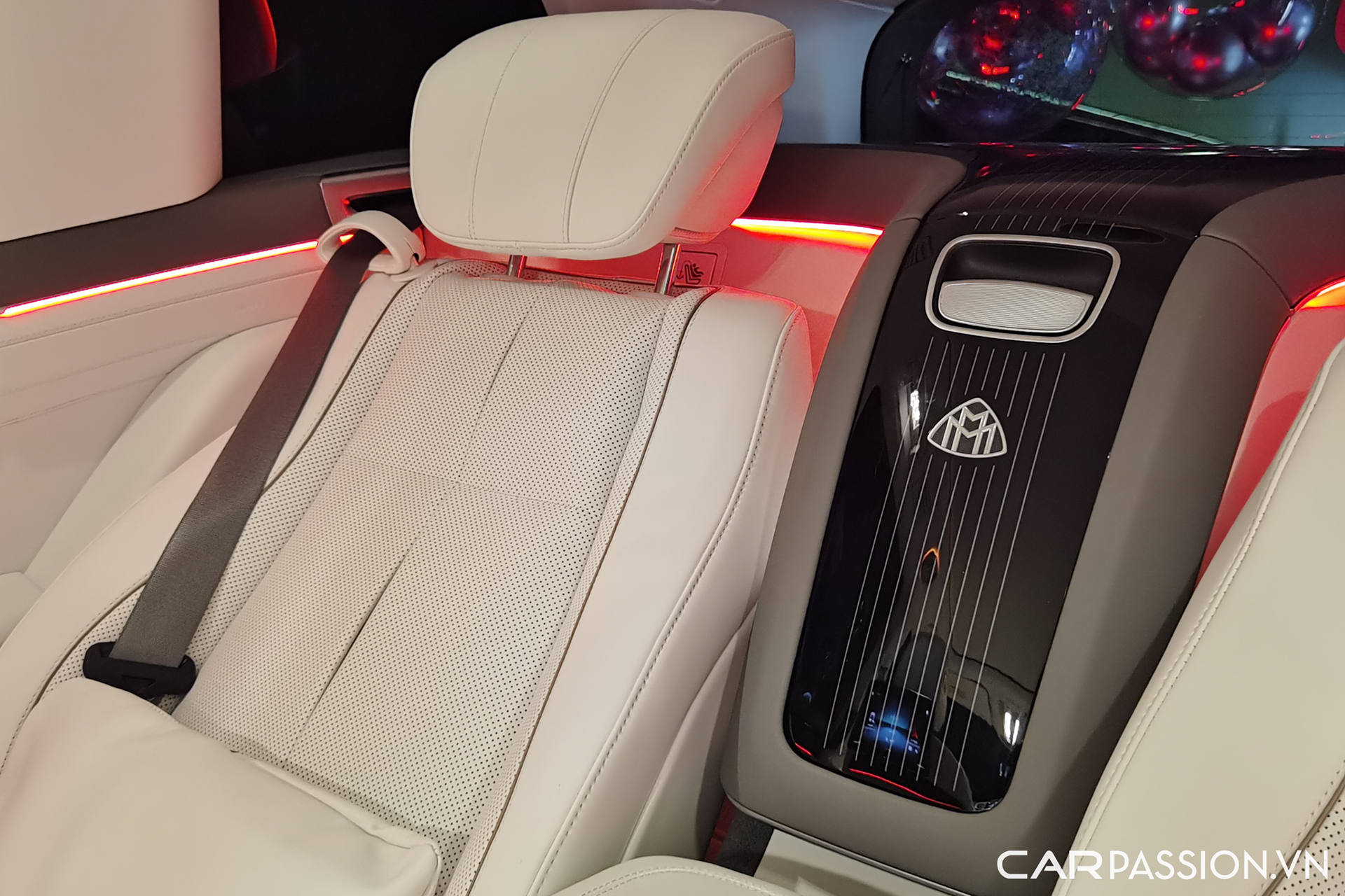 mercedesmaybach_ glsedition100_vn_01.jpg