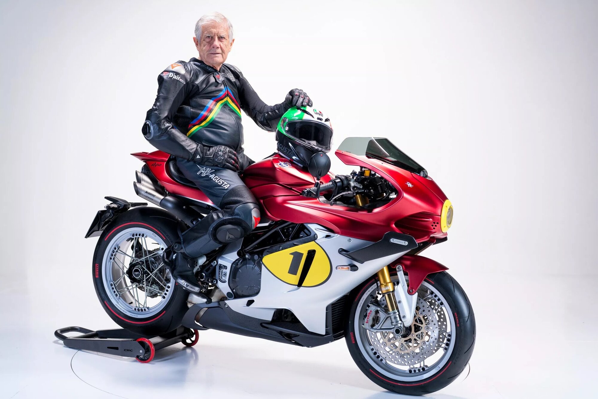 MG-Agusta-Superveloce-1000-Ago-26.jpeg