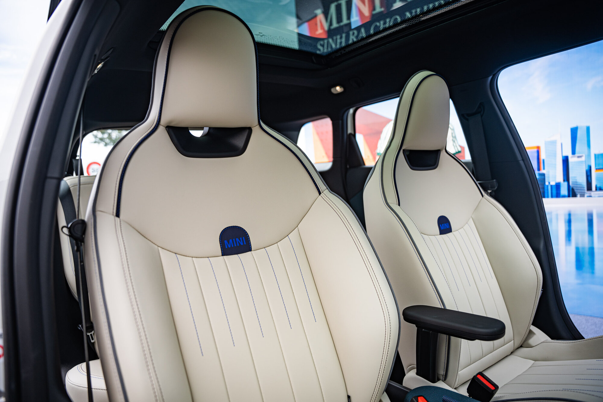 Mini-Aceman-EV-giá-hơn-hai-tỷ-đồng (26).jpg