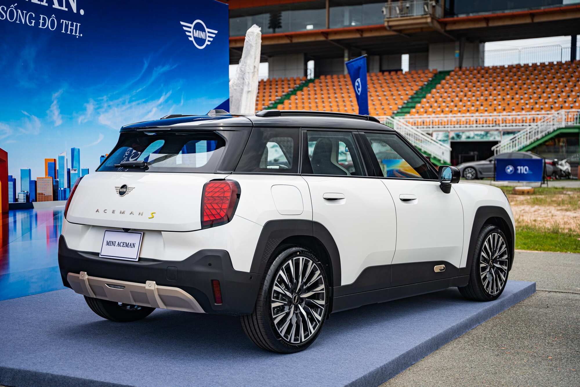 Mini-Aceman-EV-giá-hơn-hai-tỷ-đồng (9).jpg