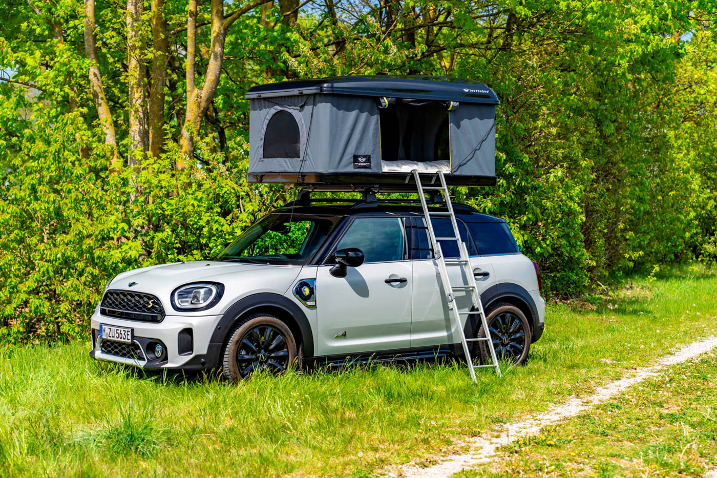 MINI Cooper Camping (2).JPG
