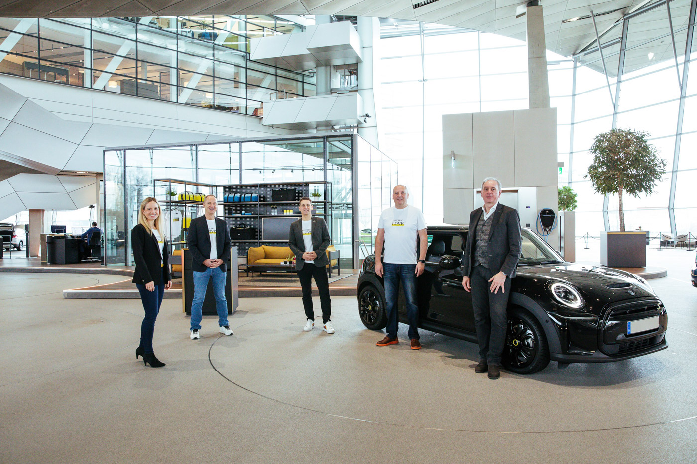 MINI Electric (7).JPG