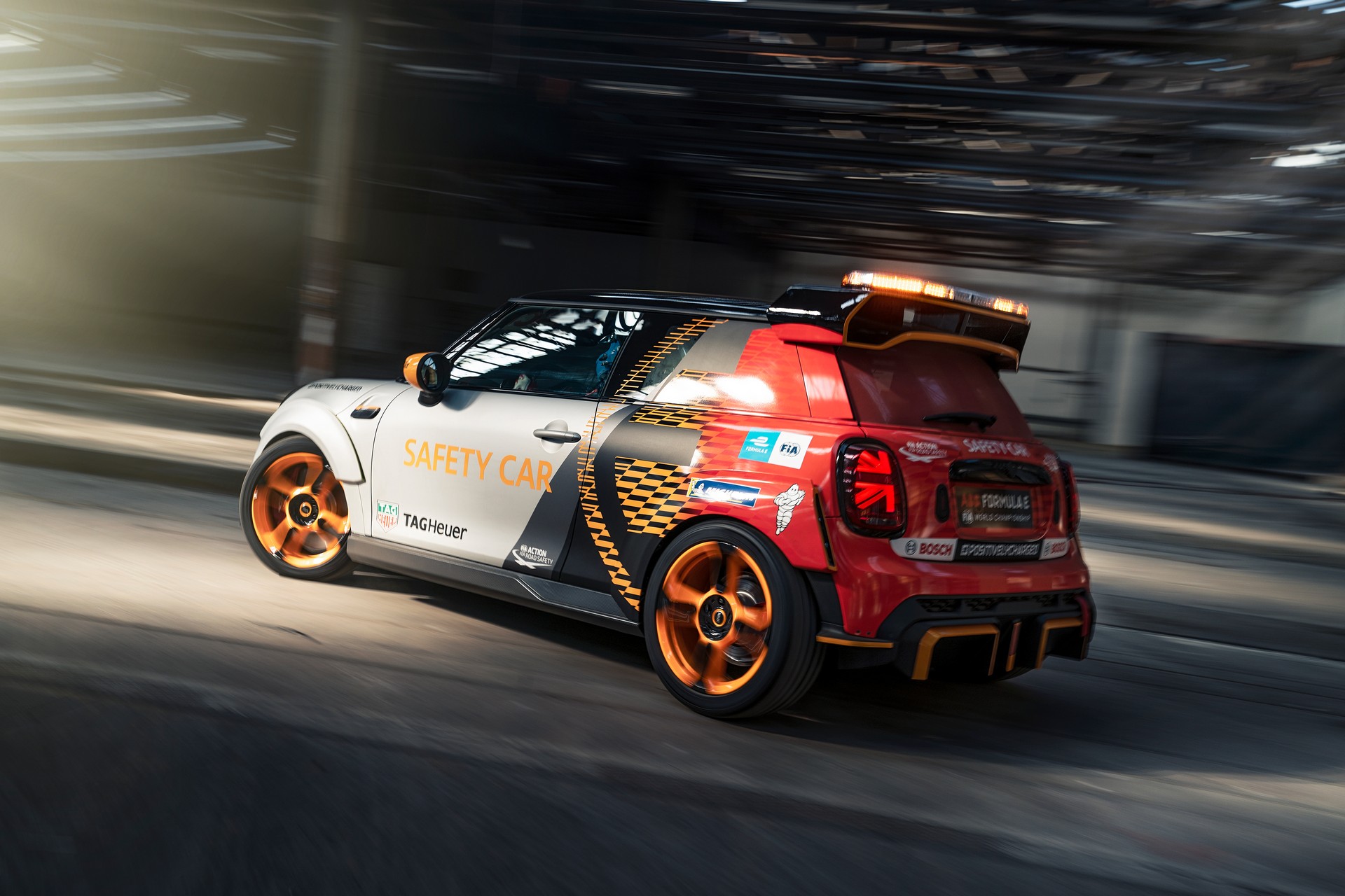 MINI-Electric-Pacesetter-21.jpg