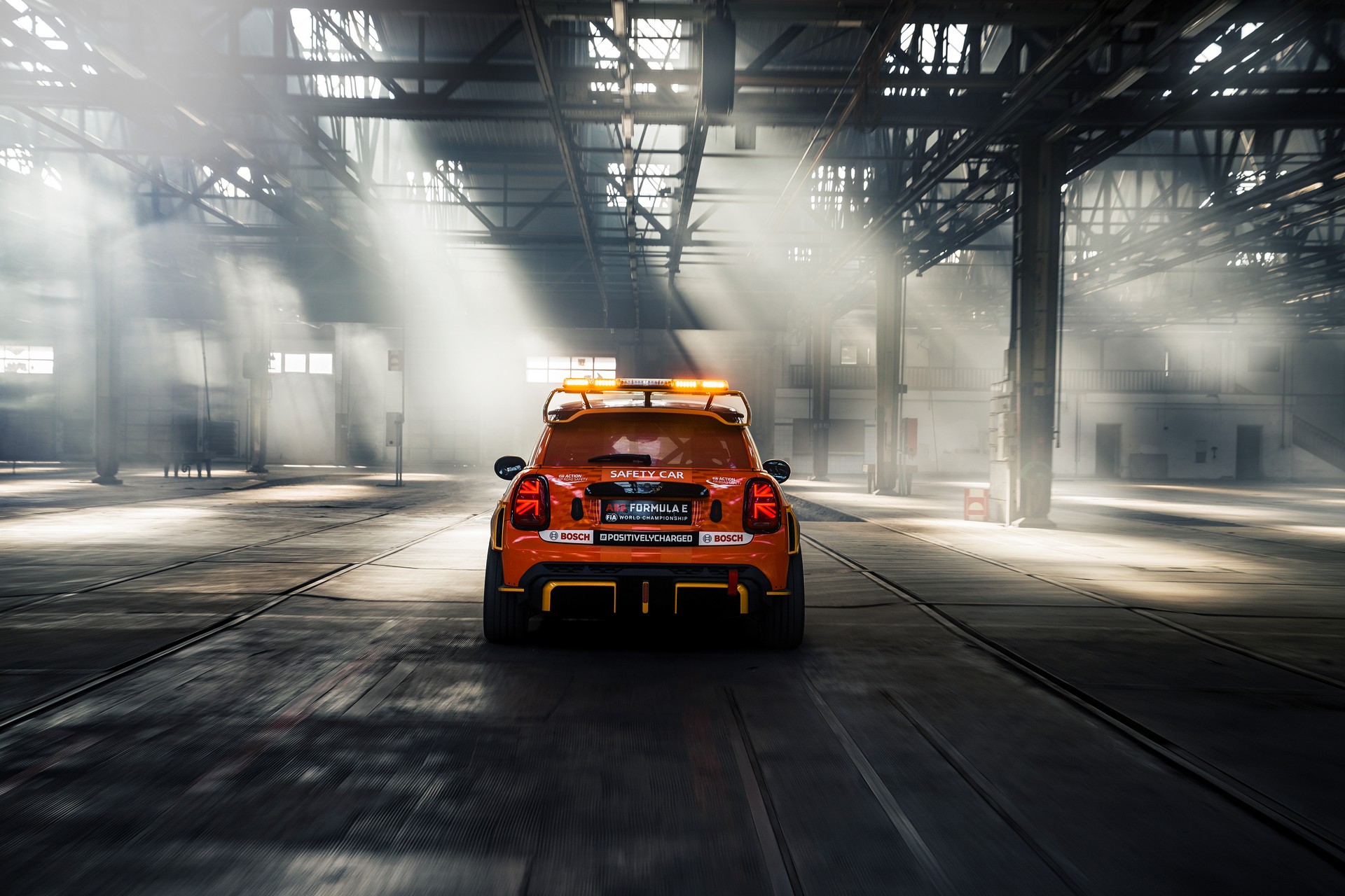 MINI-Electric-Pacesetter-22.jpg