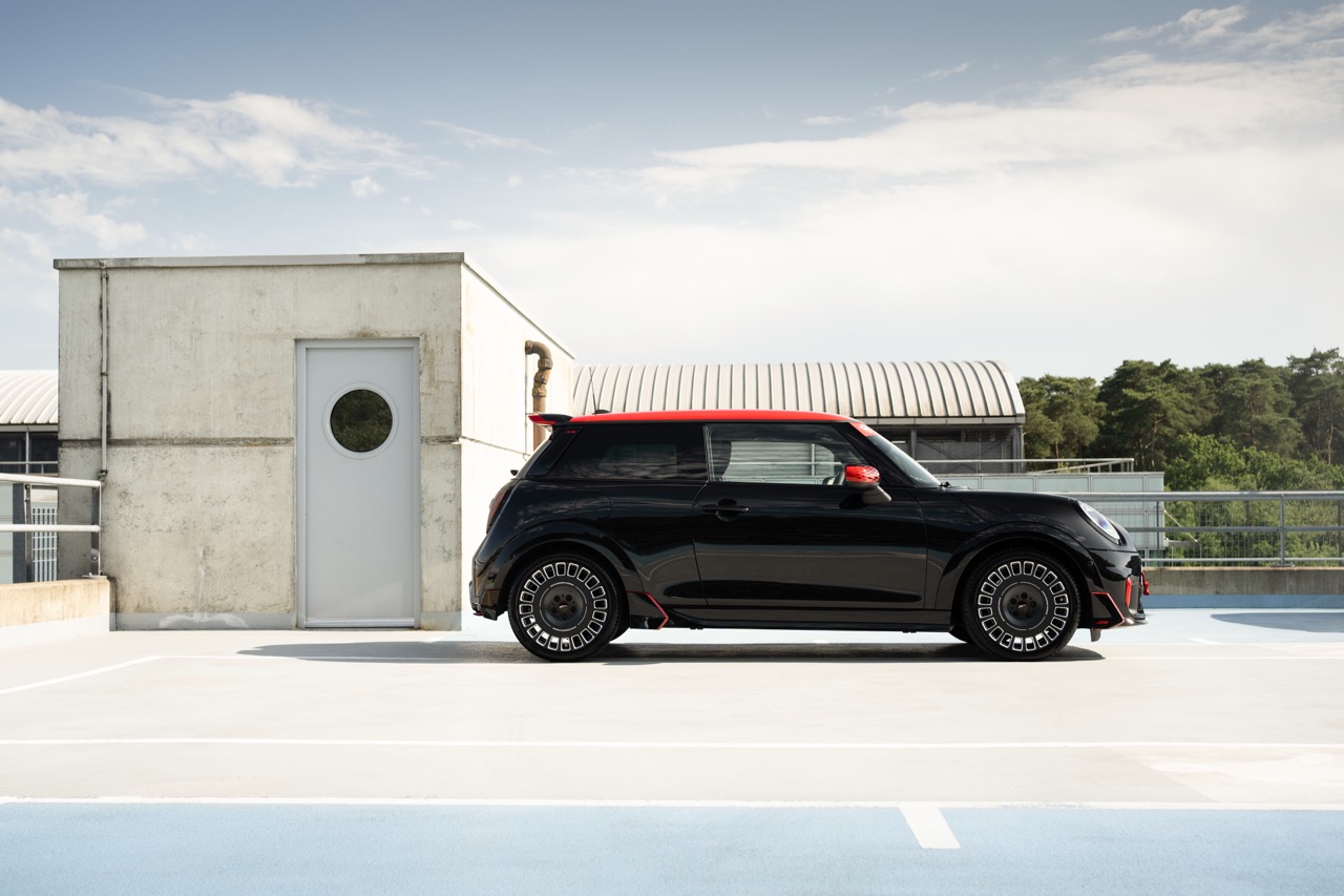 mini-John-Cooper-Works-anh-21.jpeg