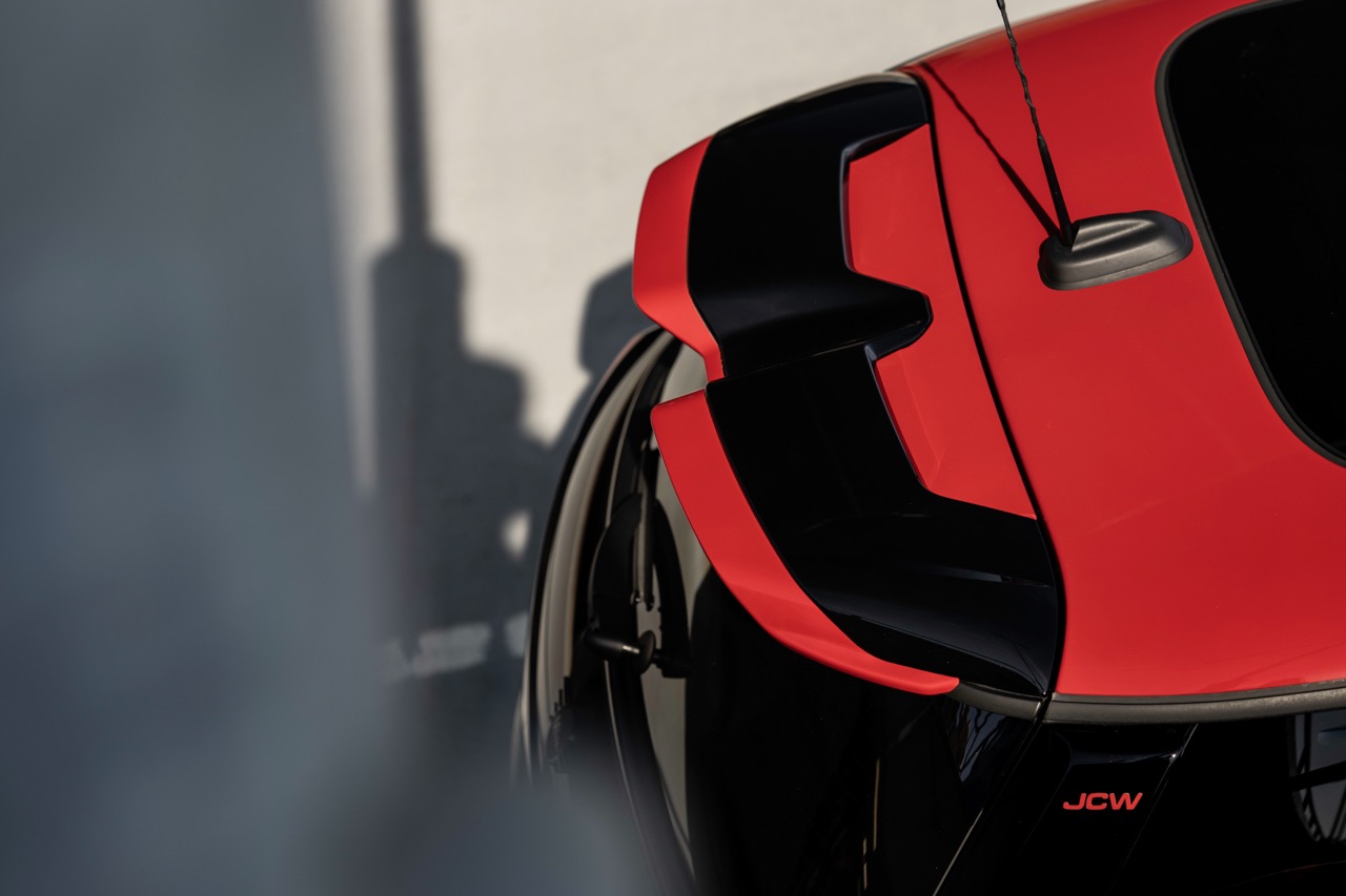 mini-John-Cooper-Works-anh-4.jpeg