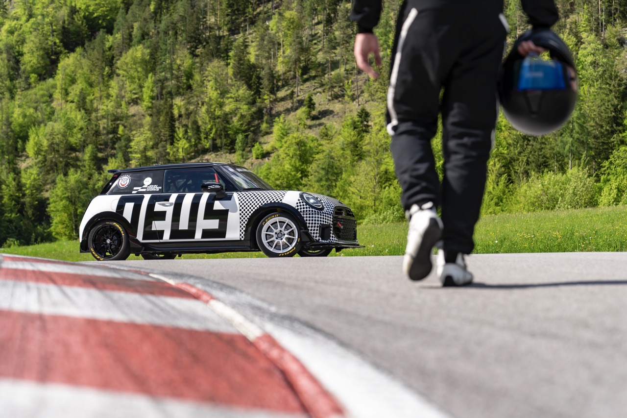 MINI John Cooper Works và Bulldog Racing anh 73.jpeg