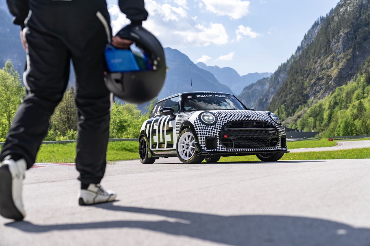 MINI John Cooper Works và Bulldog Racing anh 74.jpeg