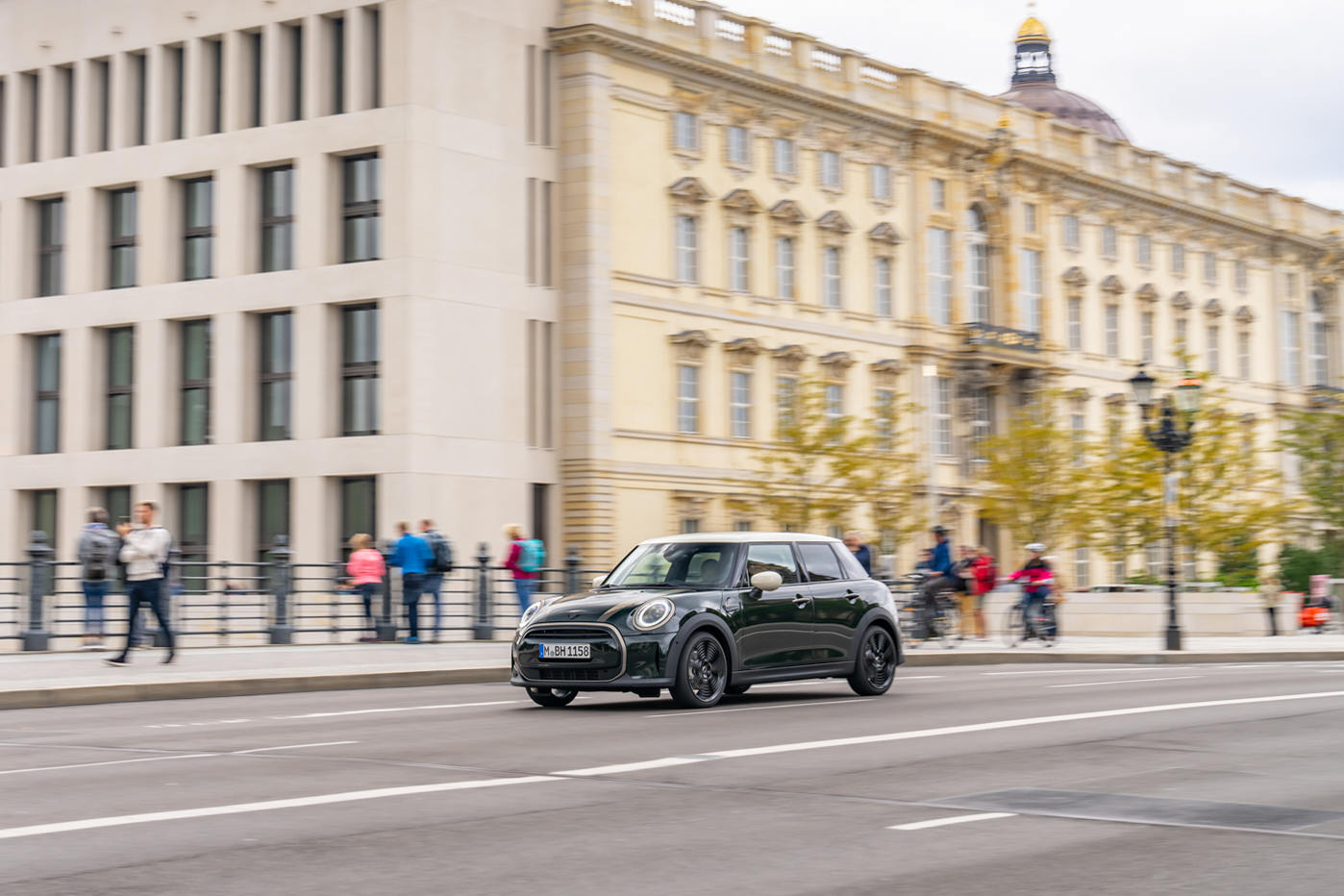 mini5door_resolute_04.jpg