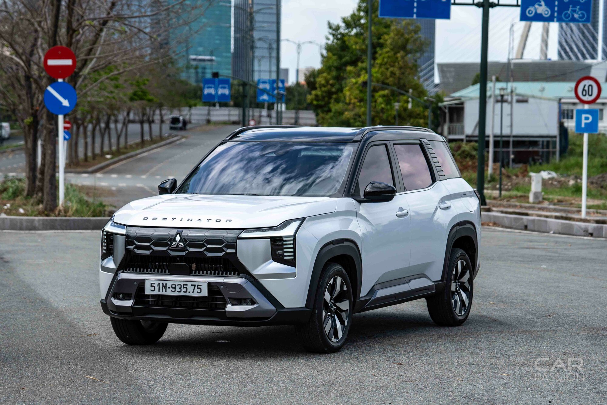 mitsubishi-destinator-dgx-carpassion-anh-.jpg