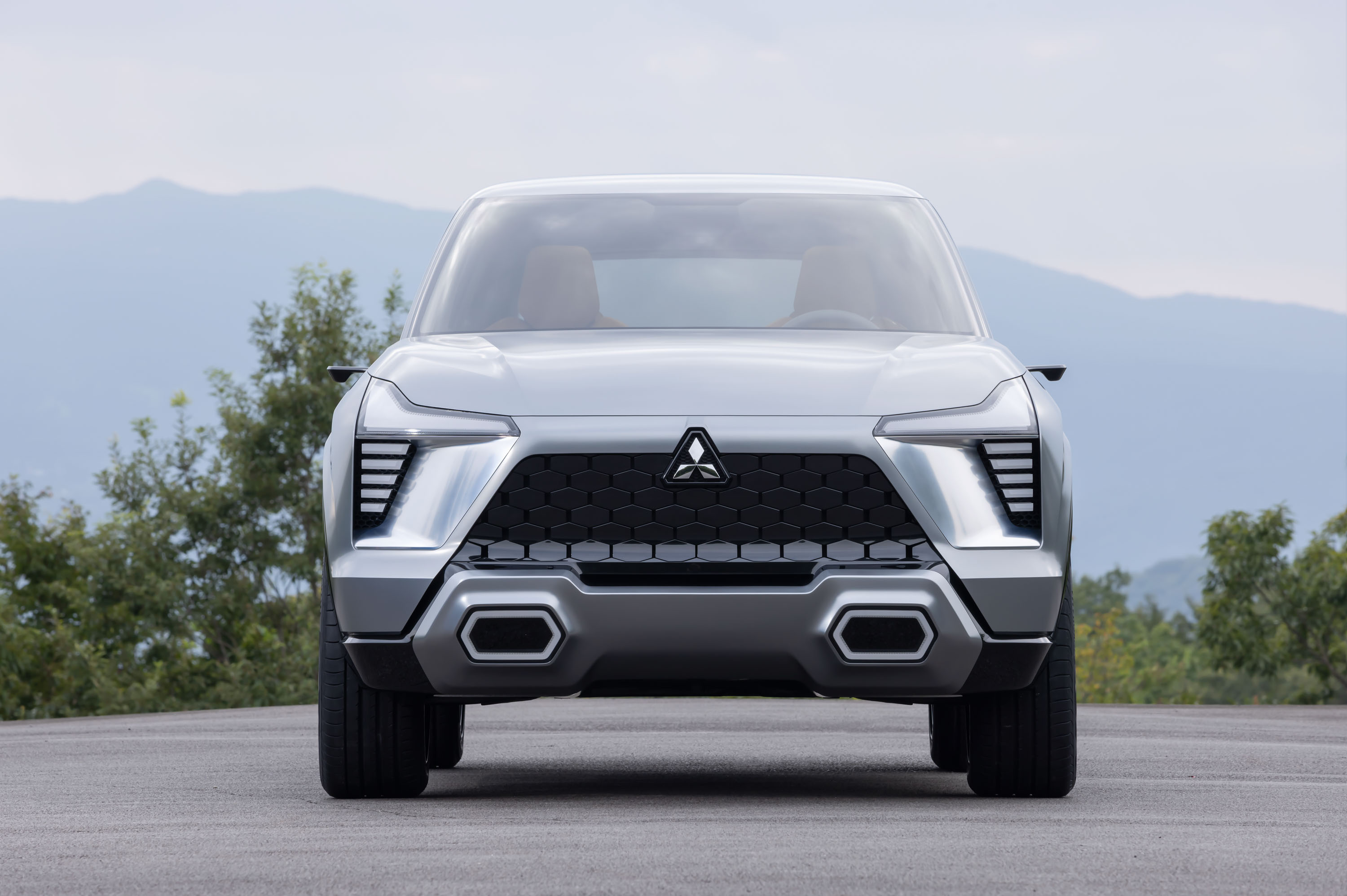 mitsubishi-xfc-concept-anh-_4.jpg