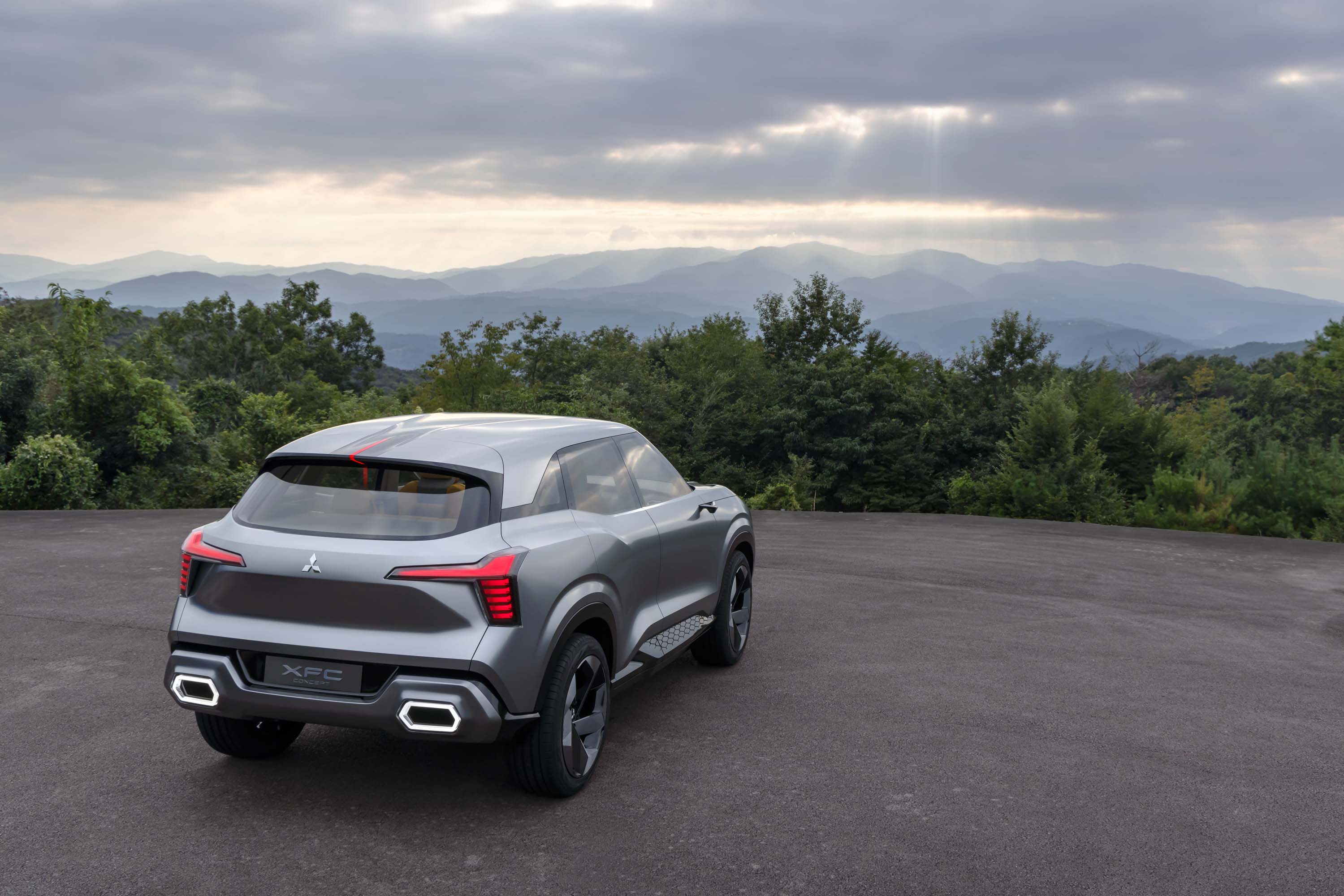 mitsubishi-xfc-concept-anh-_6.jpg