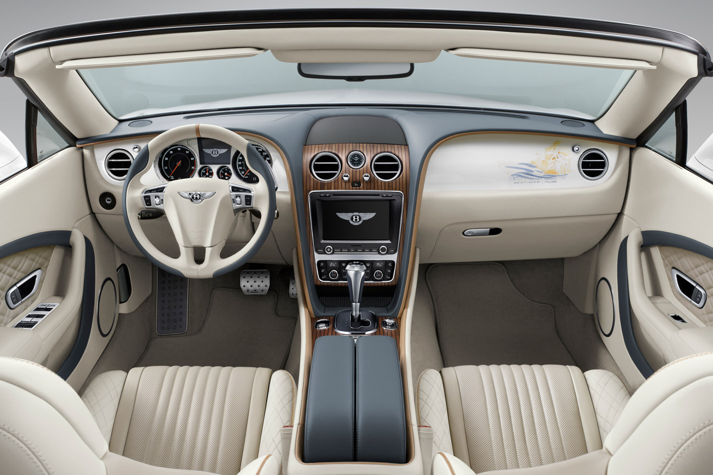 Mulliner-đánh-dấu-cột-mốc-chiếc-Bentley-cá-nhân-hóa-thứ-1.000-11.jpg