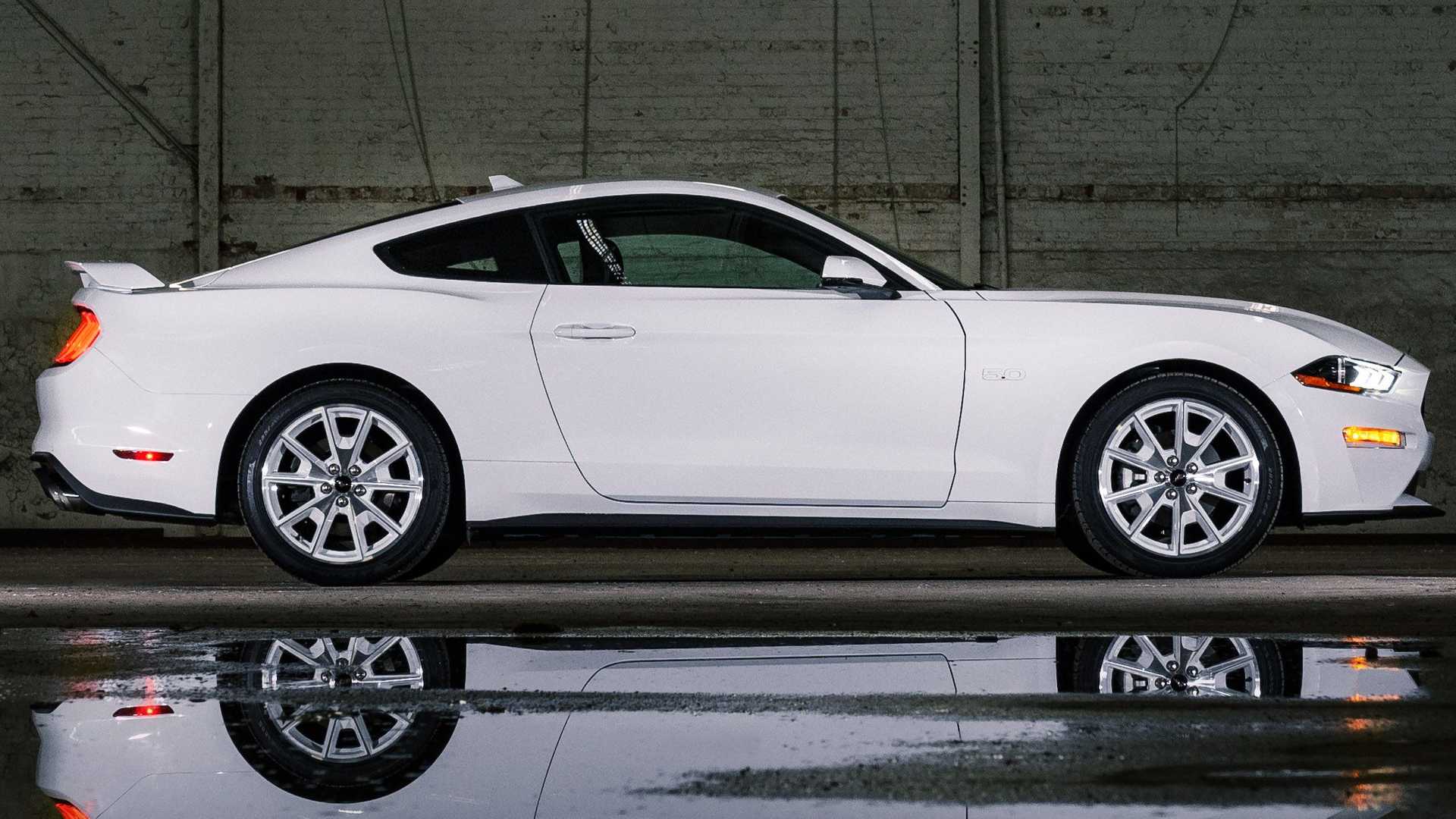 Mustang Ice White Edition (9).jpg