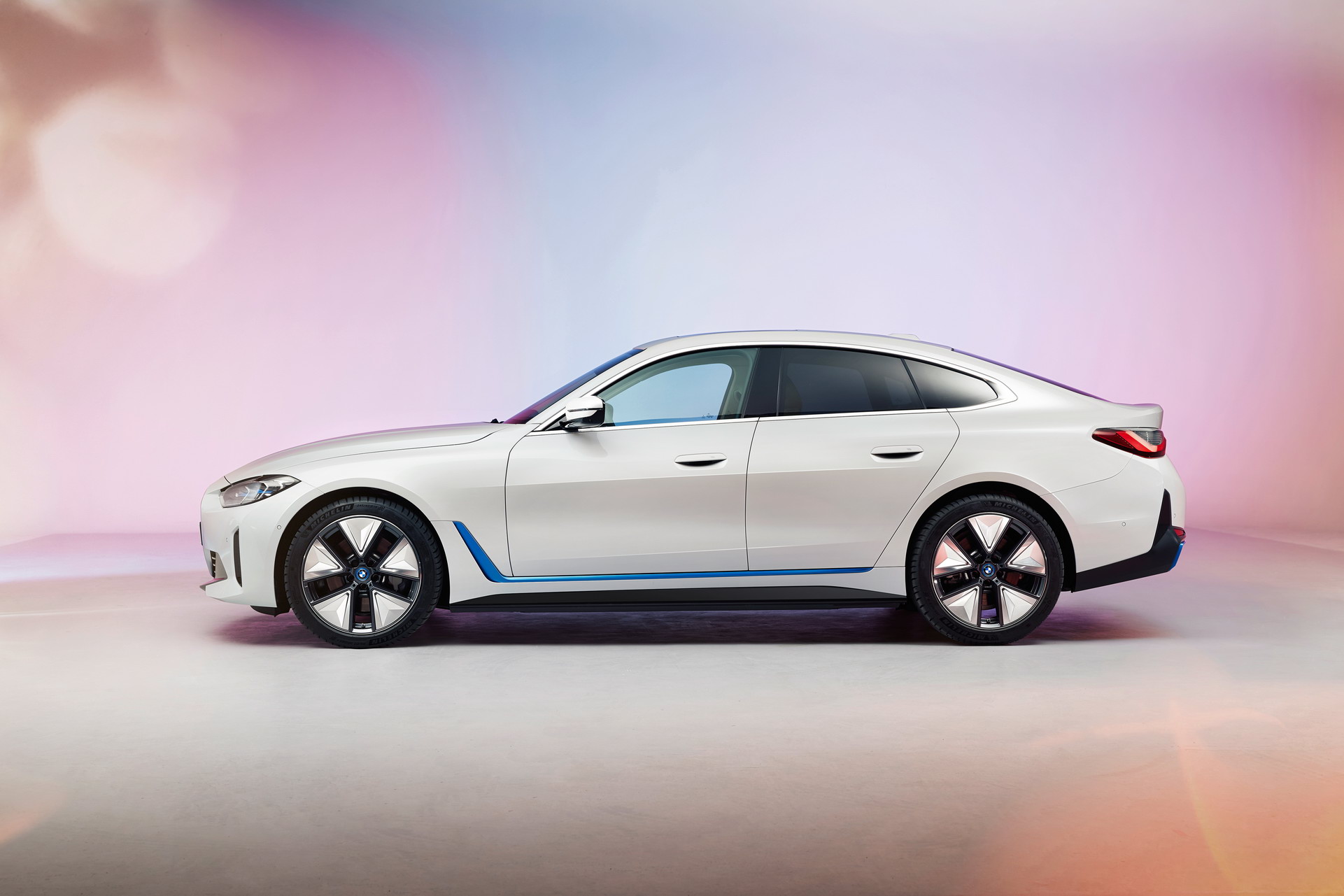 New BMW i4 (6).jpg