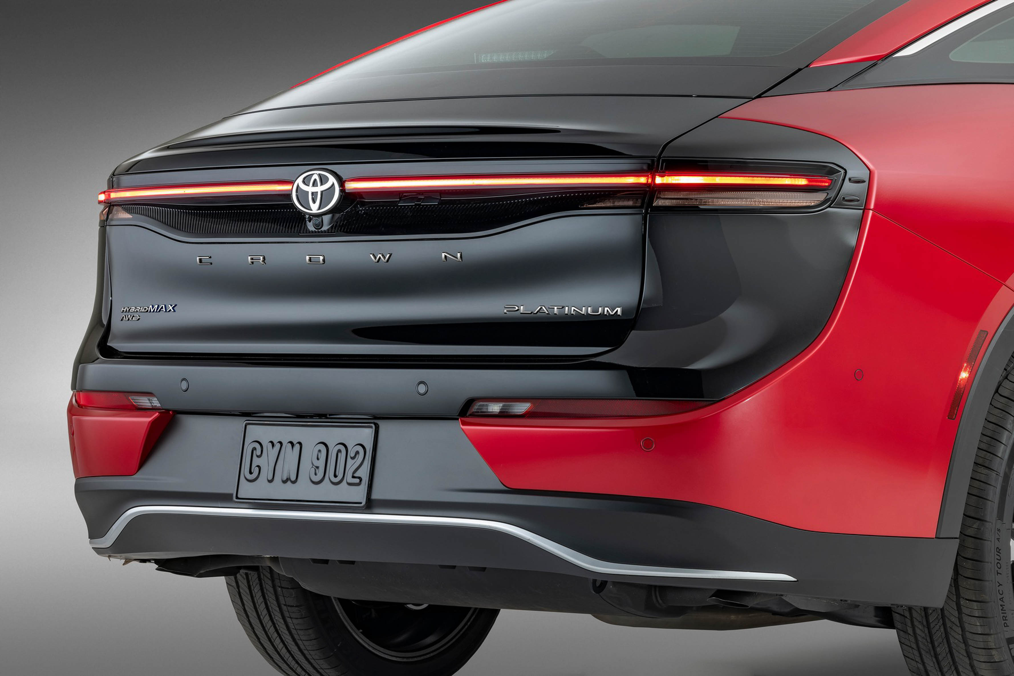 New Toyota Crown (16).JPG