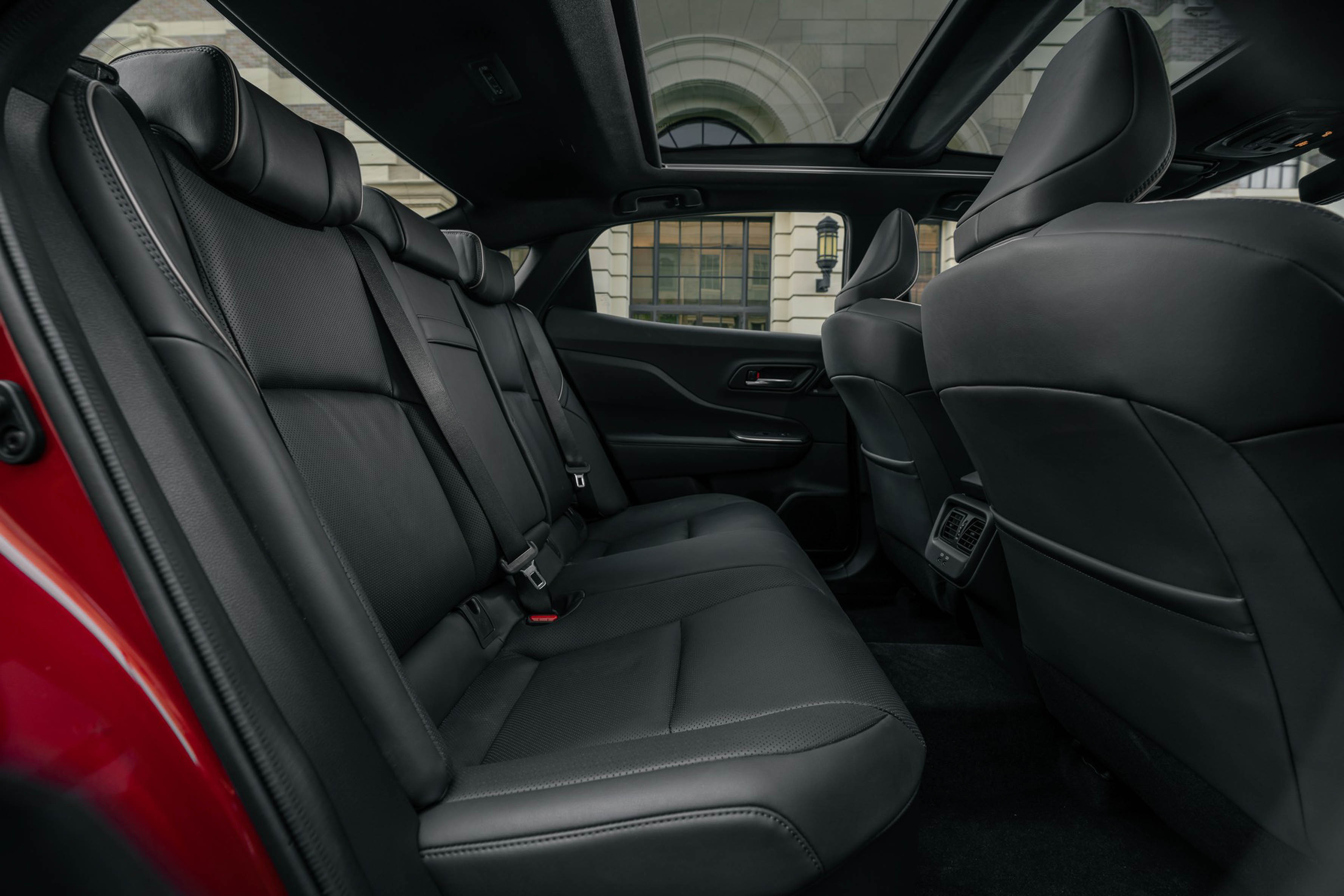 New Toyota Crown (19).JPG
