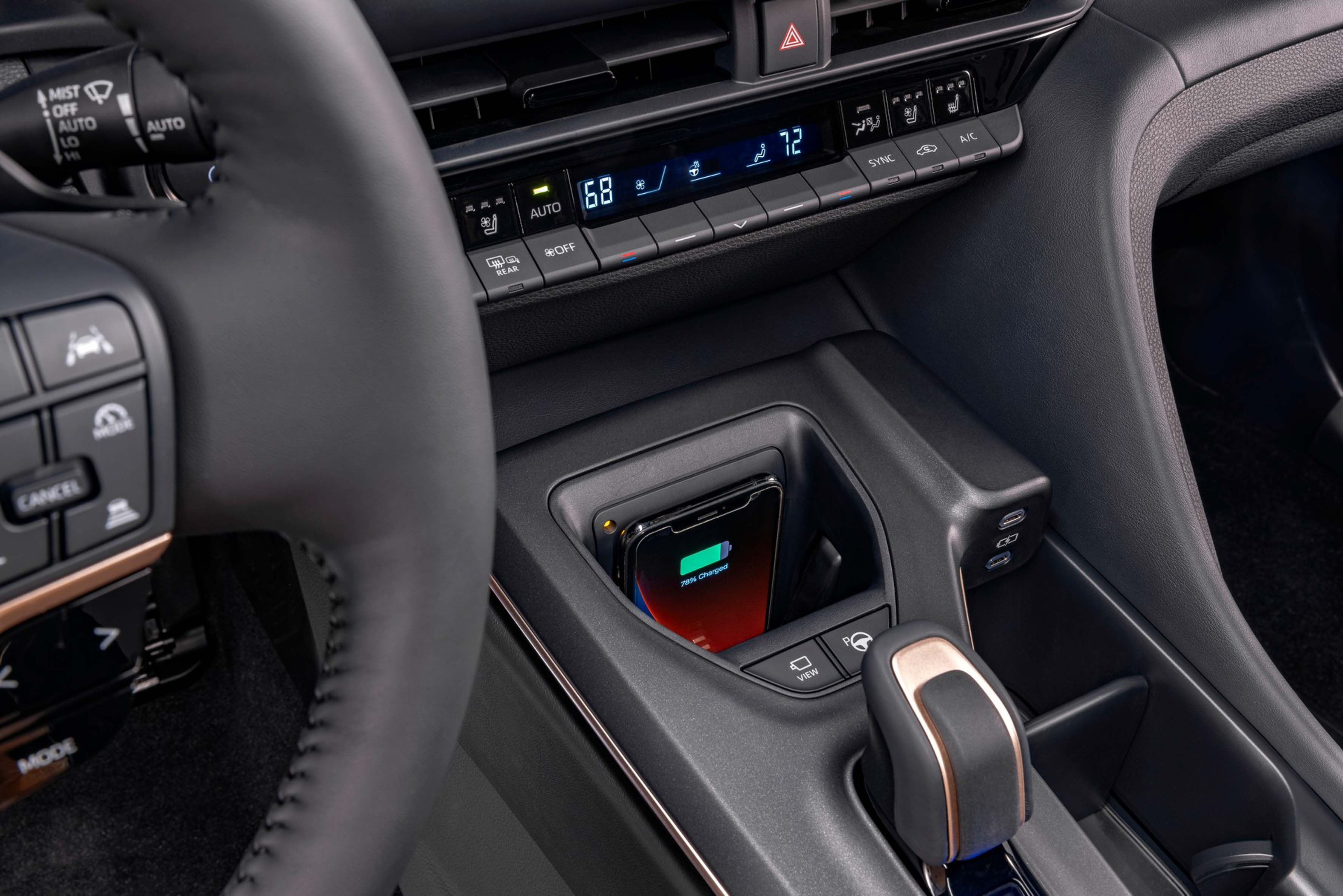 New Toyota Crown (23).JPG