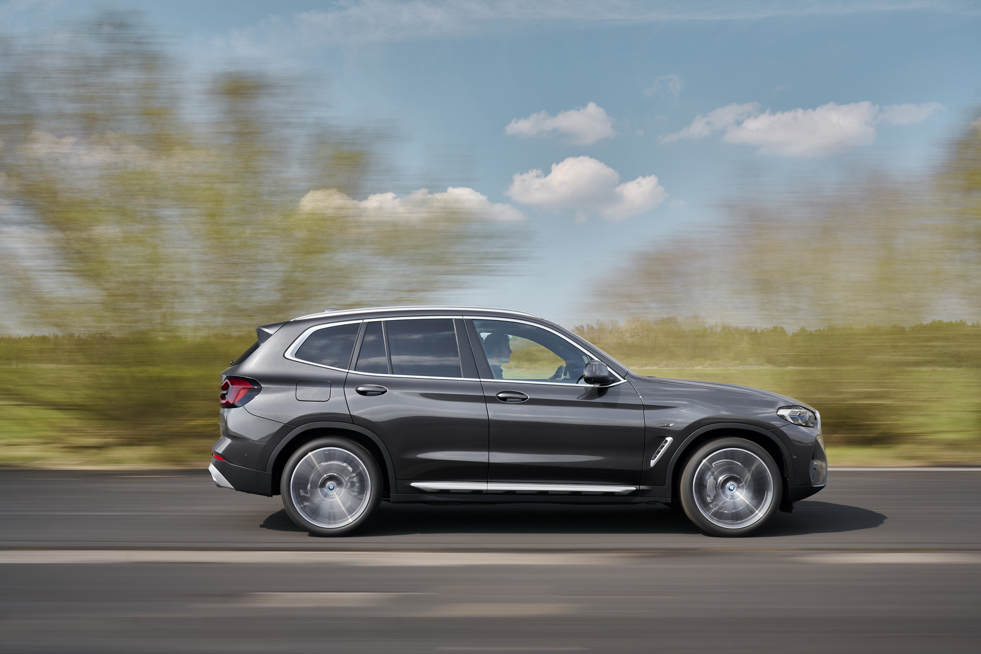 New X3 and X4 (19).JPG