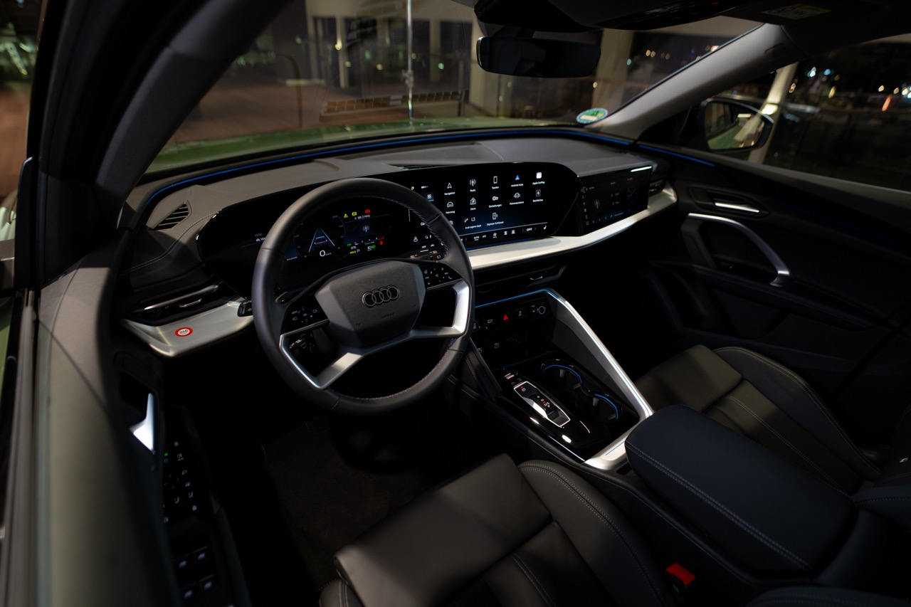 NewAudiQ5_2026_18 Large.jpeg