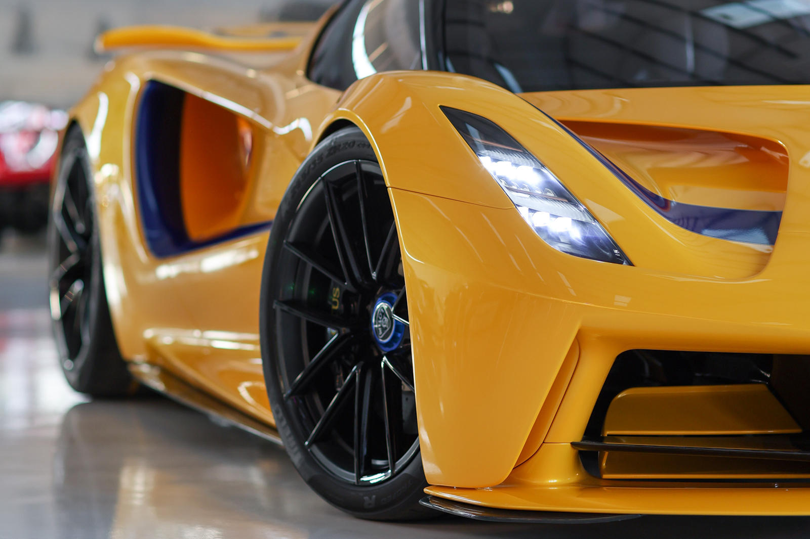 những-mẫu-xe-được-Lotus-mang-đến-Monterey-Car-Week-2021 (6).jpg