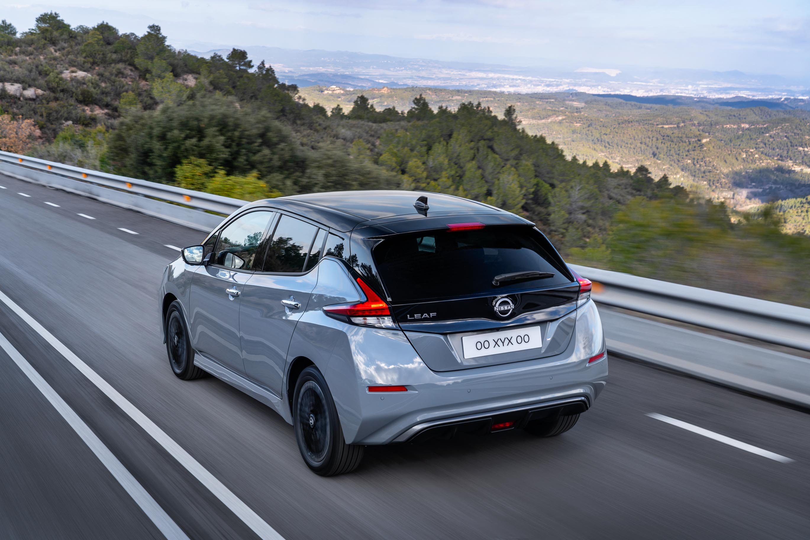 Nissan LEAF (13).JPG