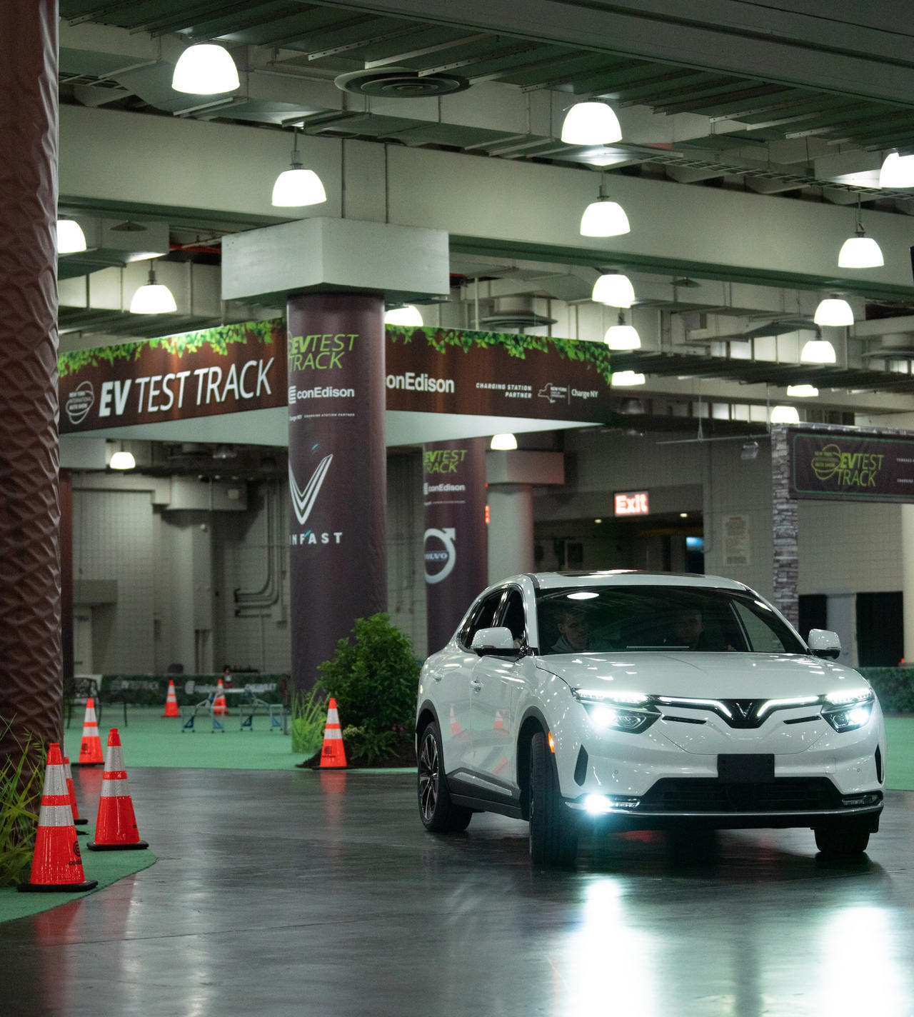NYIAS_VF4.jpg