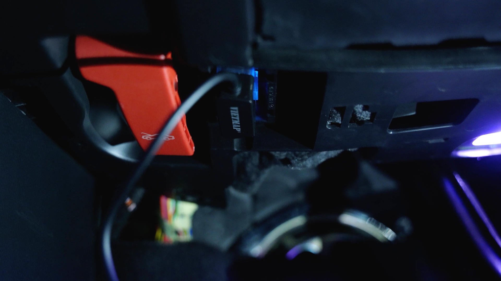 obd2_01.jpg