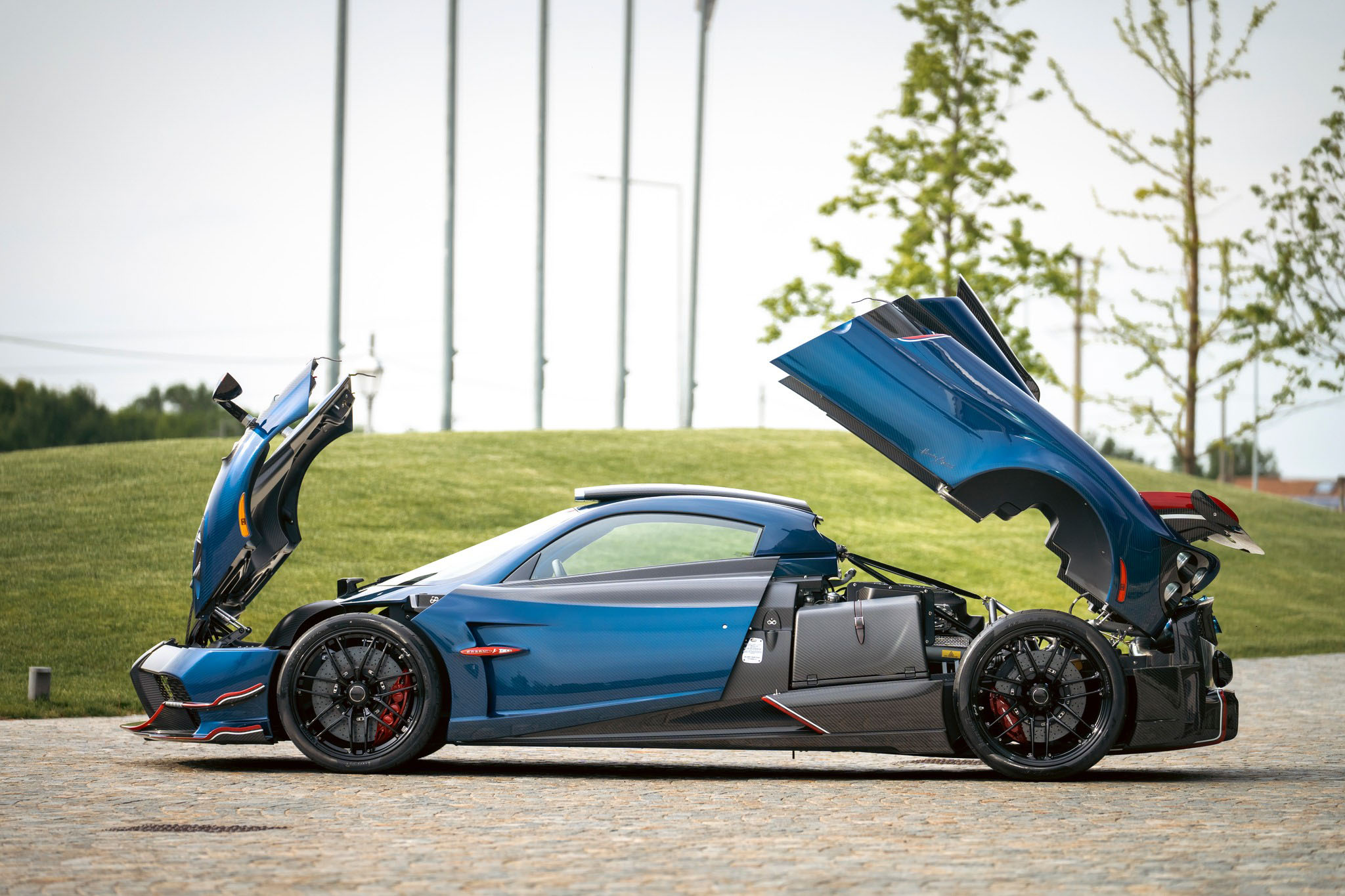 Pagani HuayraNC (3).JPG
