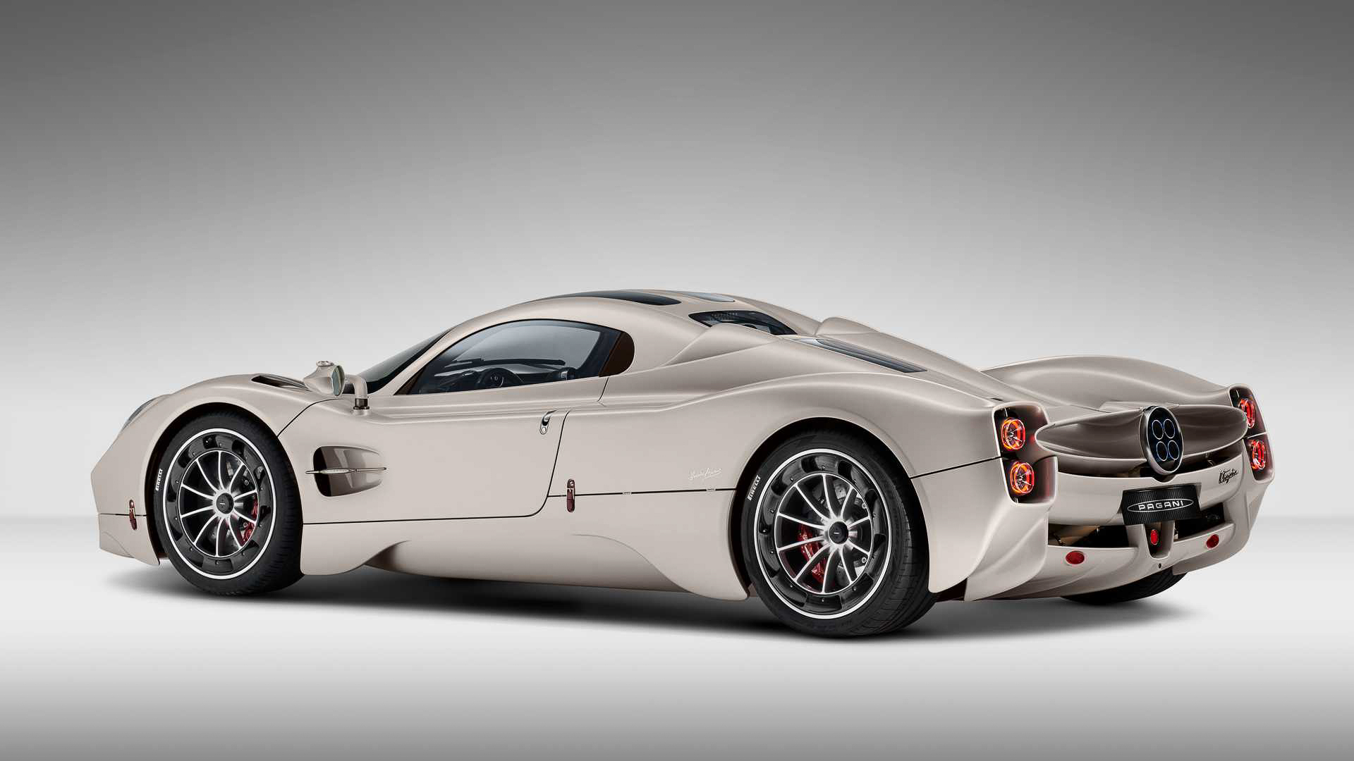 Pagani Utopia (16).JPG