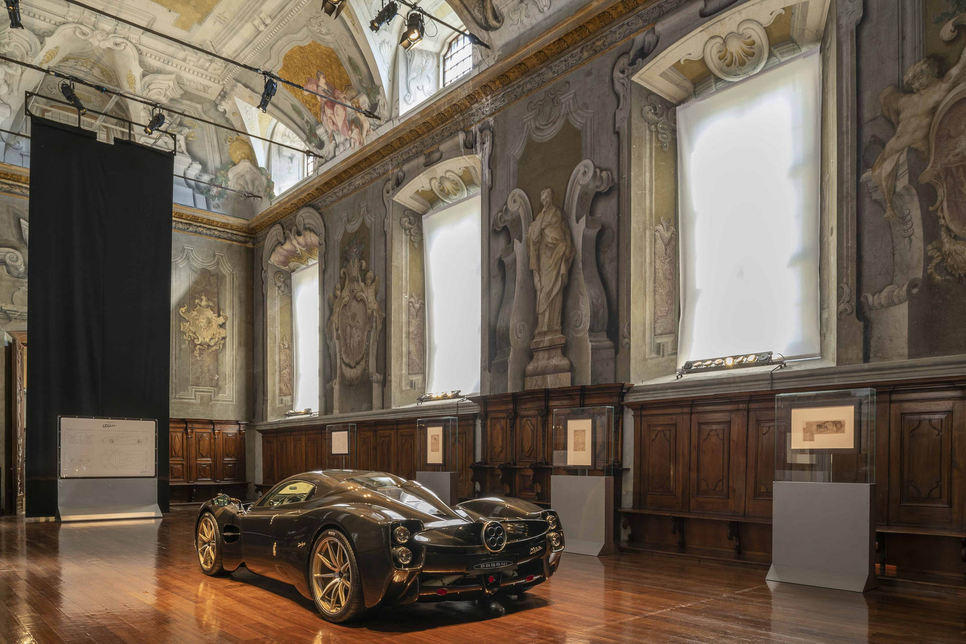 Pagani Utopia (26).JPG