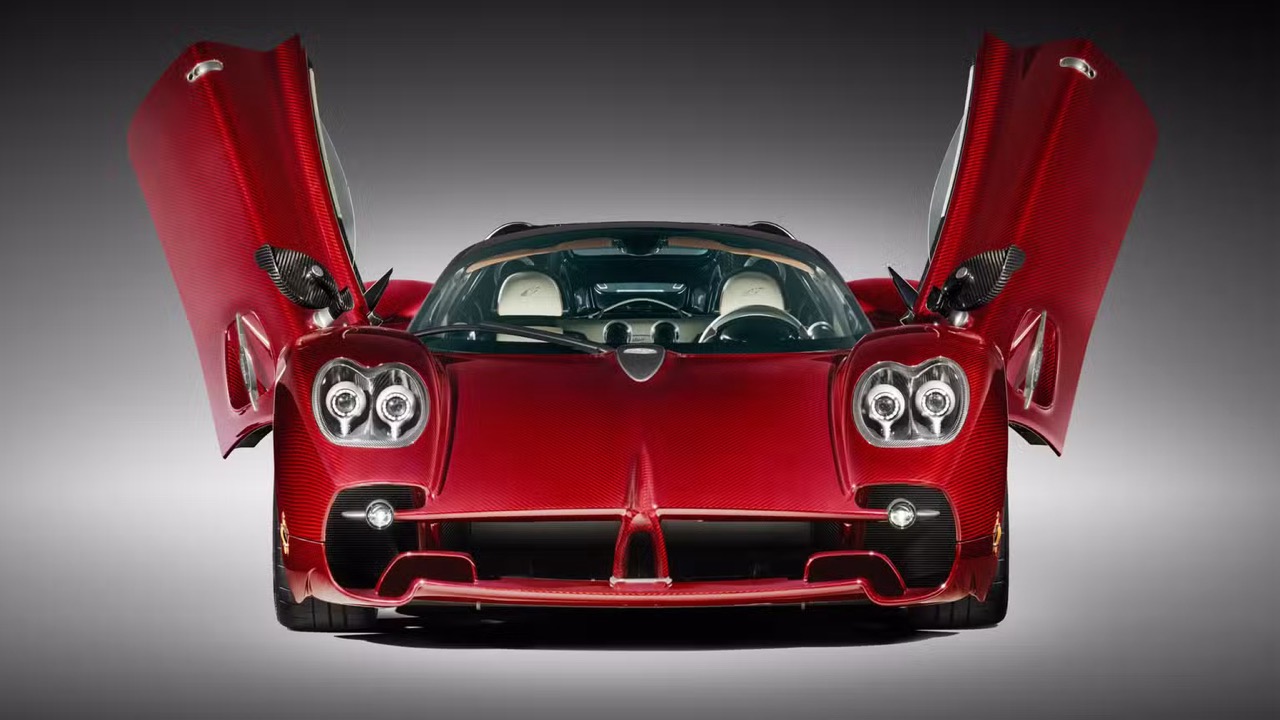 pagani-utopia-roadster-010502-anteriore-aperta-portiere-aperte Large.jpeg
