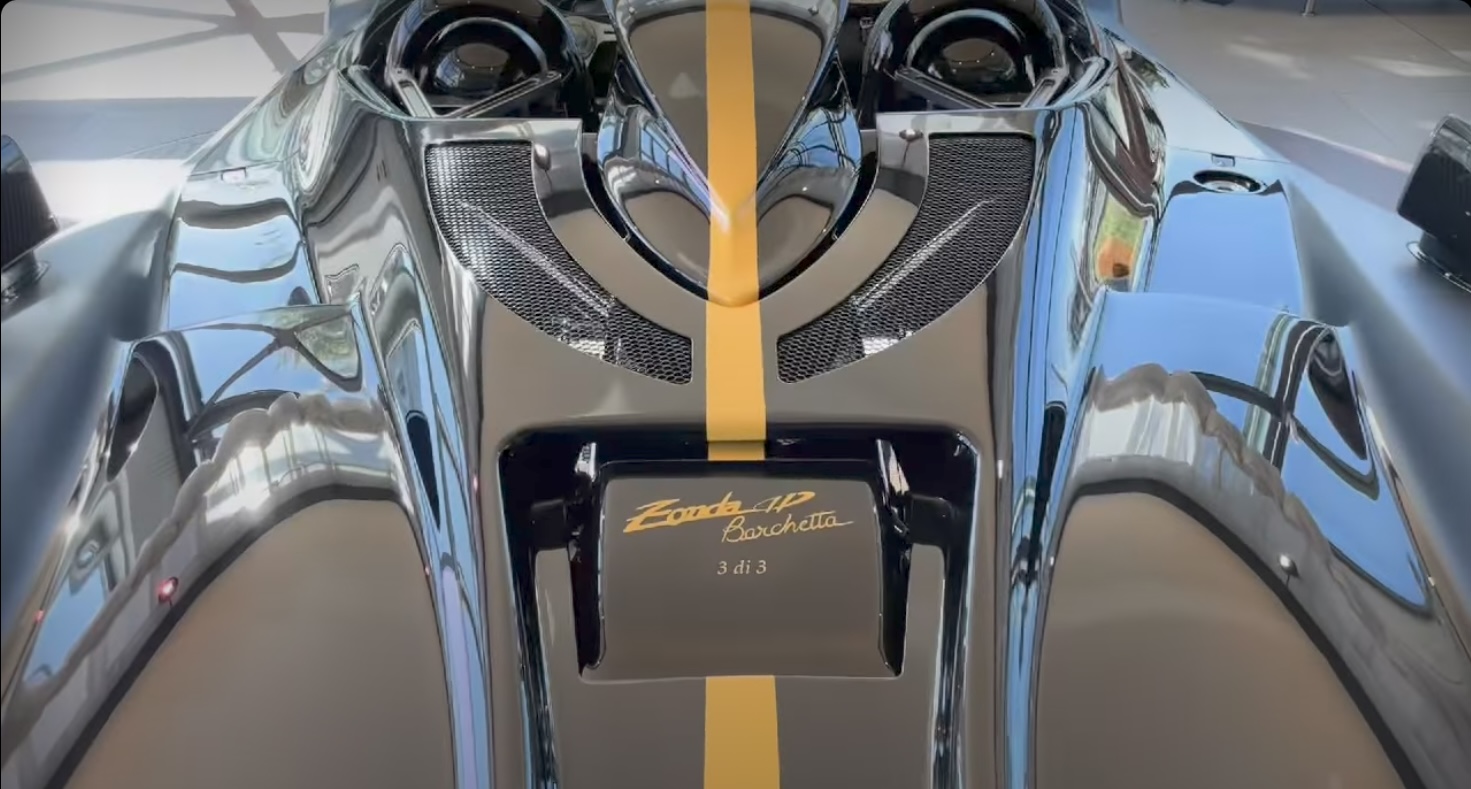 Pagani Zonda HP Barchetta (10).jpg