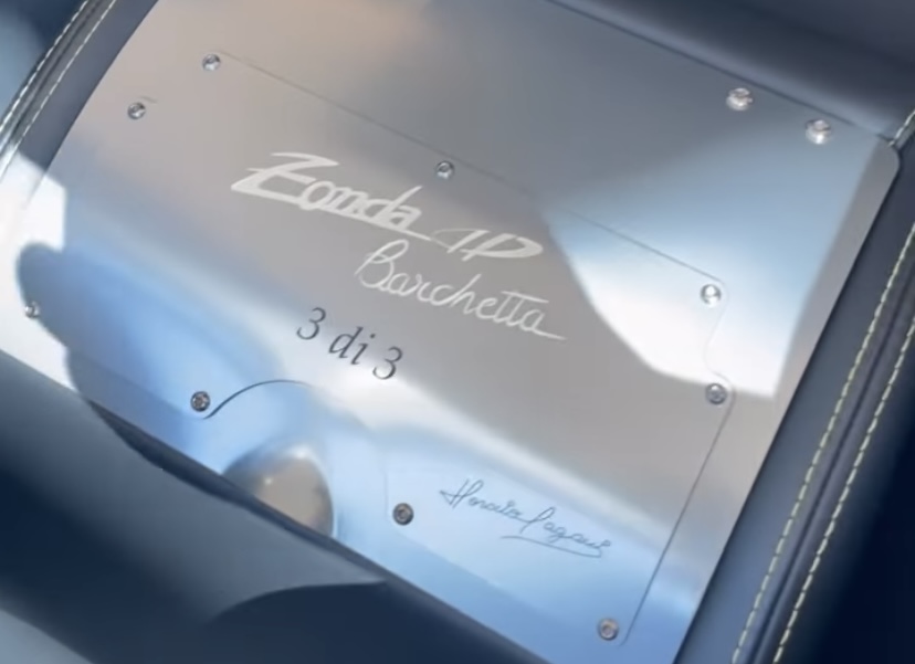 Pagani Zonda HP Barchetta (33).jpg