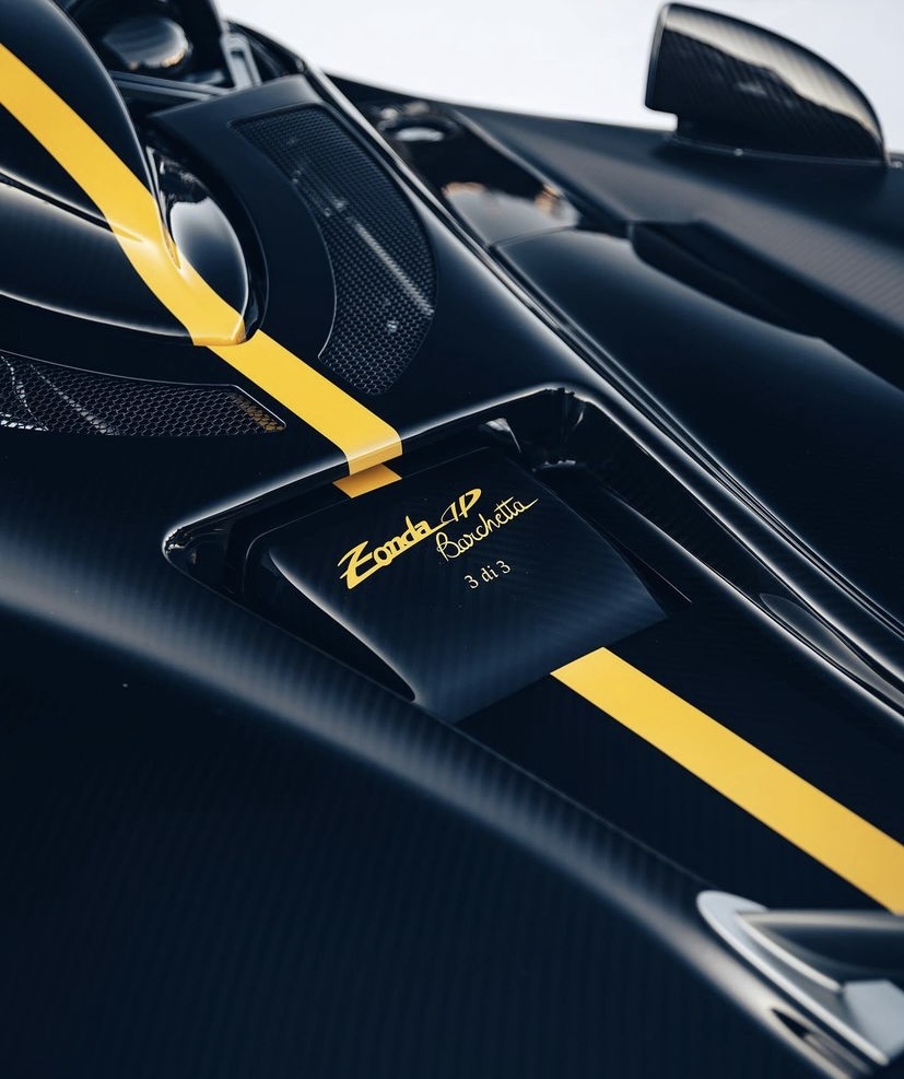 Pagani Zonda HP Barchetta (4).jpg