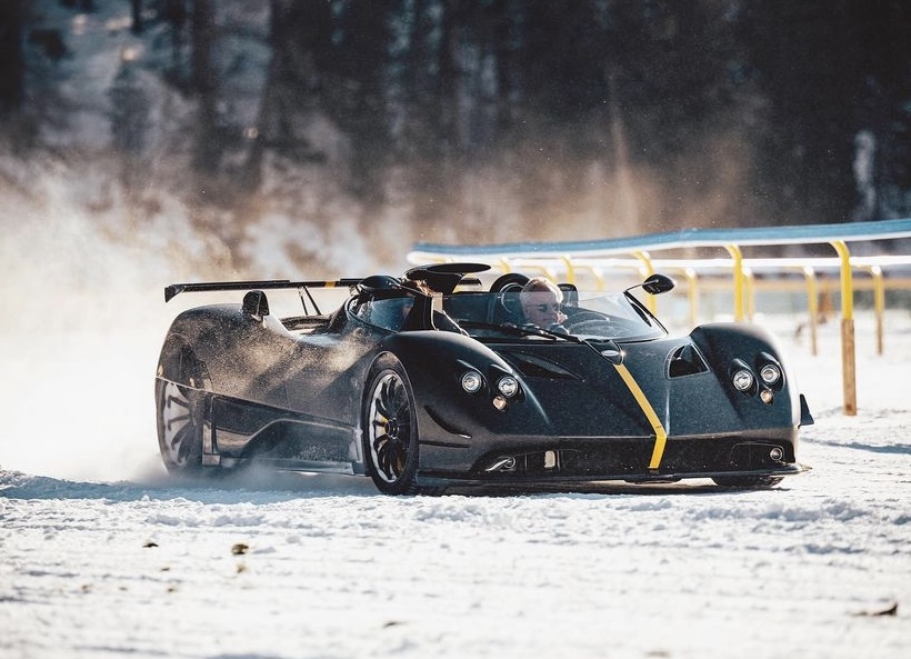 Pagani Zonda HP Barchetta (5).jpg