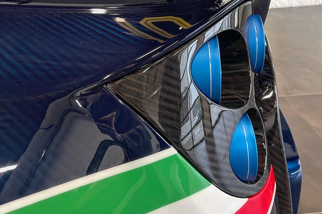 Pagani_Huayra_Tricolore_87.png
