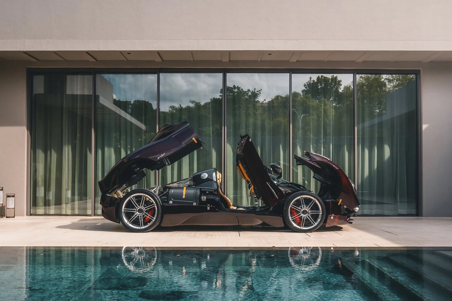 Pagani_Uotpia_Singapore_1.png-2.jpeg