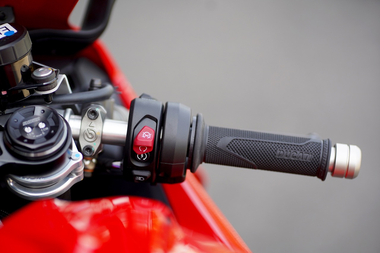 Panigale V4-anh-4.jpeg