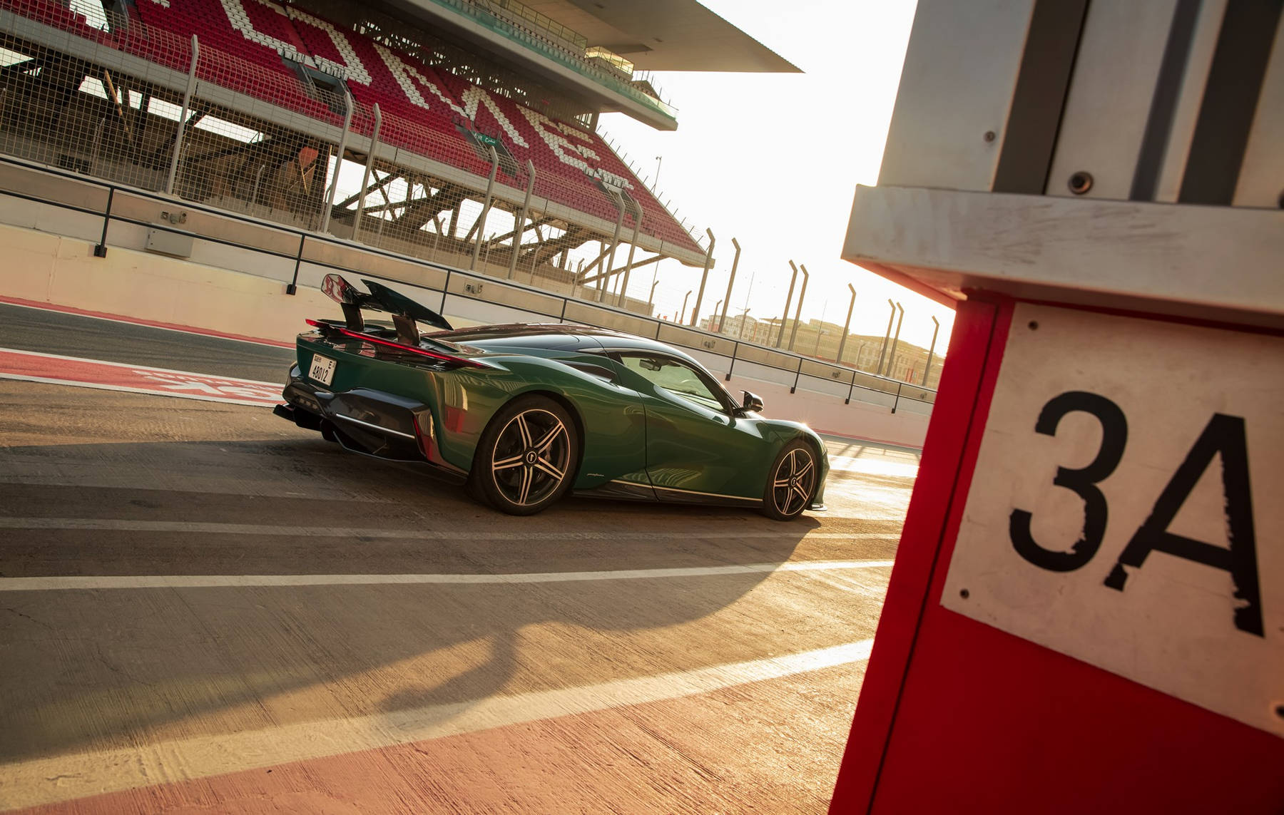 Pininfarina-Battista-dubai-06.jpg