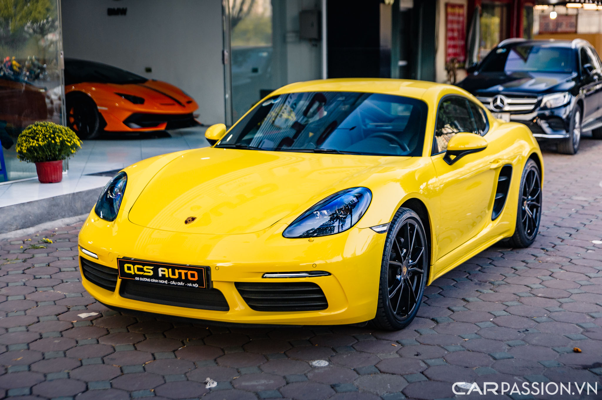 Porsche 718 Cayman (4).jpg