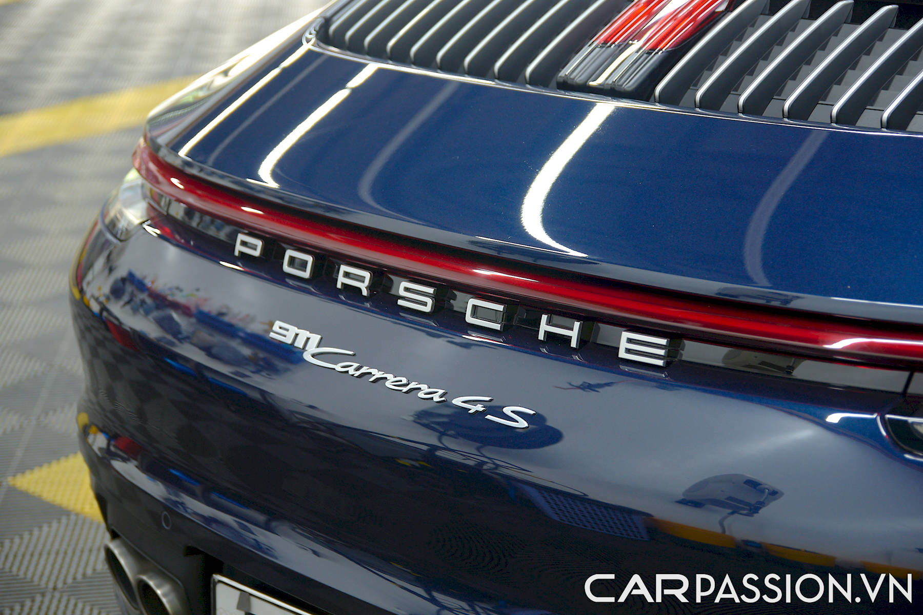 porsche-911-4s-nightblue-09.jpg