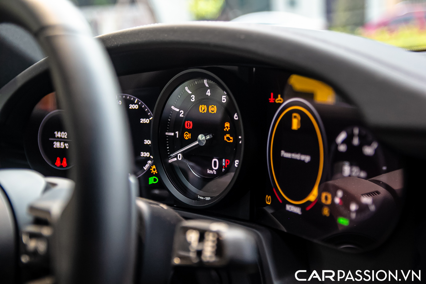 Porsche 911 992 Carrera (10).JPG