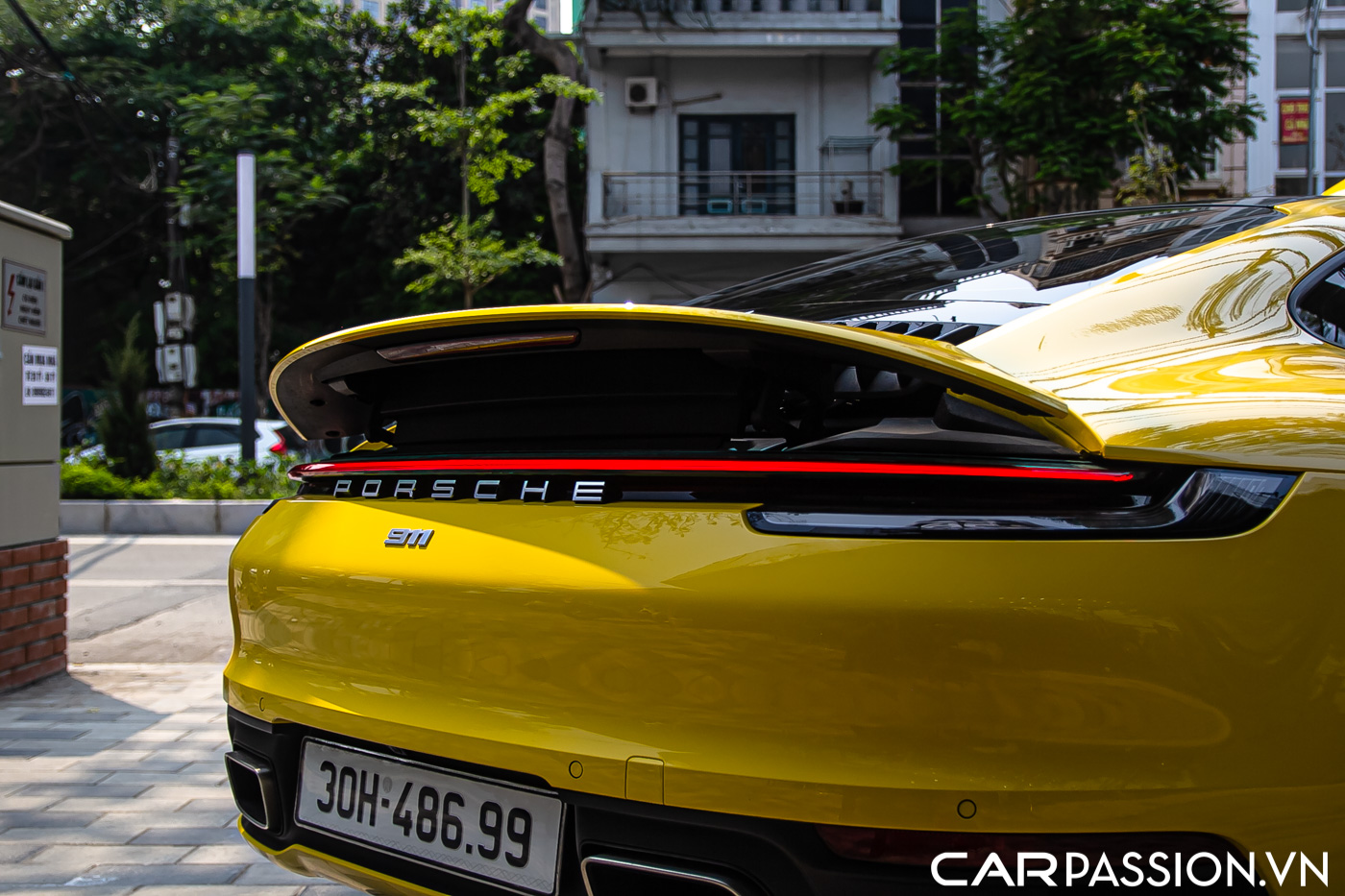 Porsche 911 992 Carrera (16).JPG