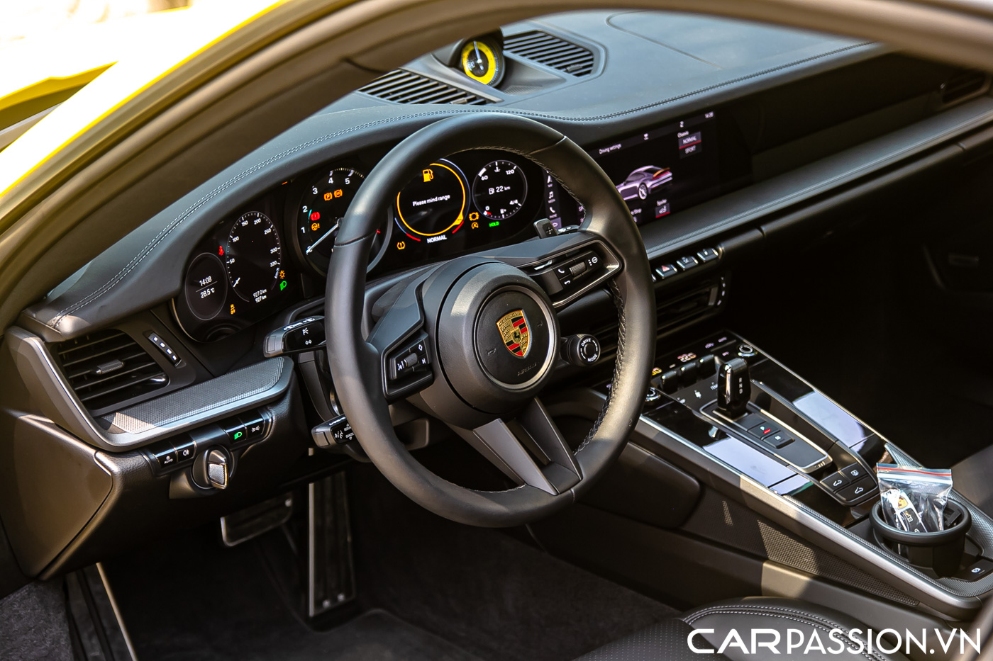 Porsche 911 992 Carrera (20).JPG