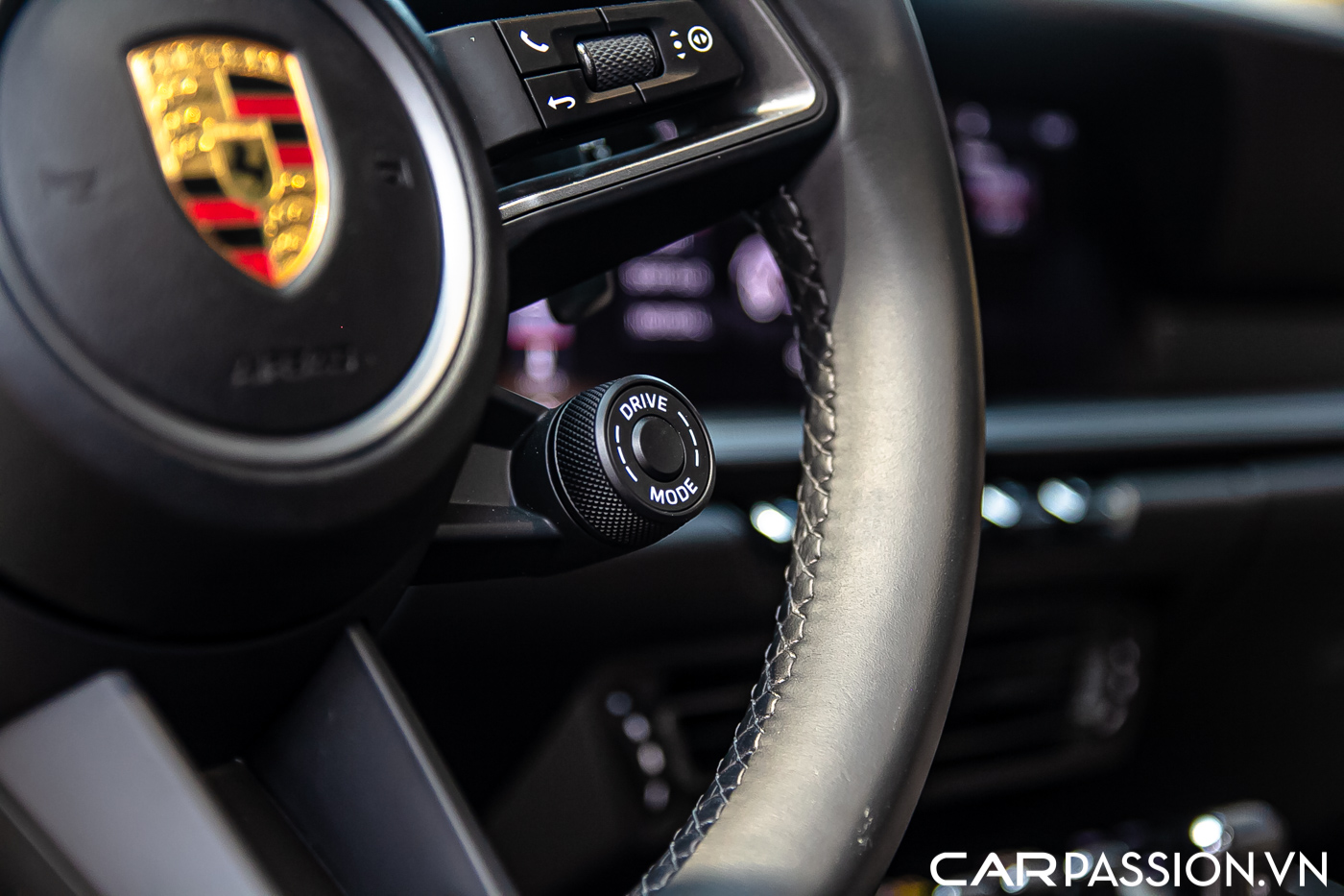 Porsche 911 992 Carrera (22).JPG