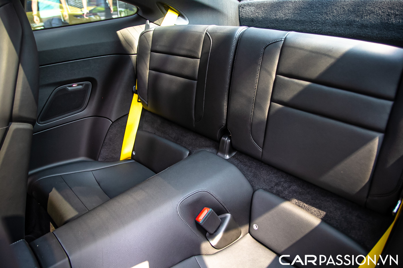 Porsche 911 992 Carrera (24).JPG
