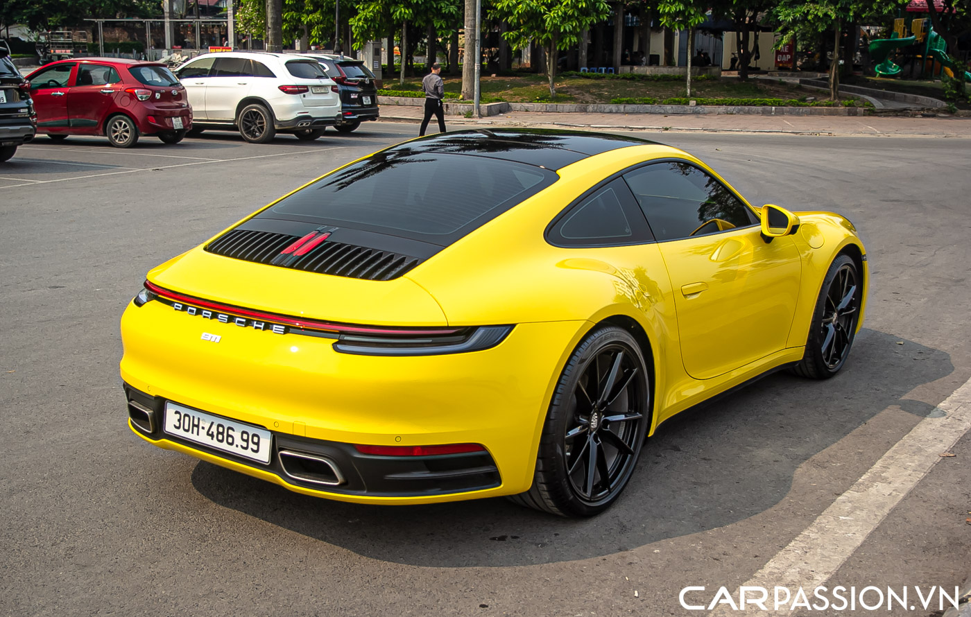 Porsche 911 992 Carrera (27).JPG